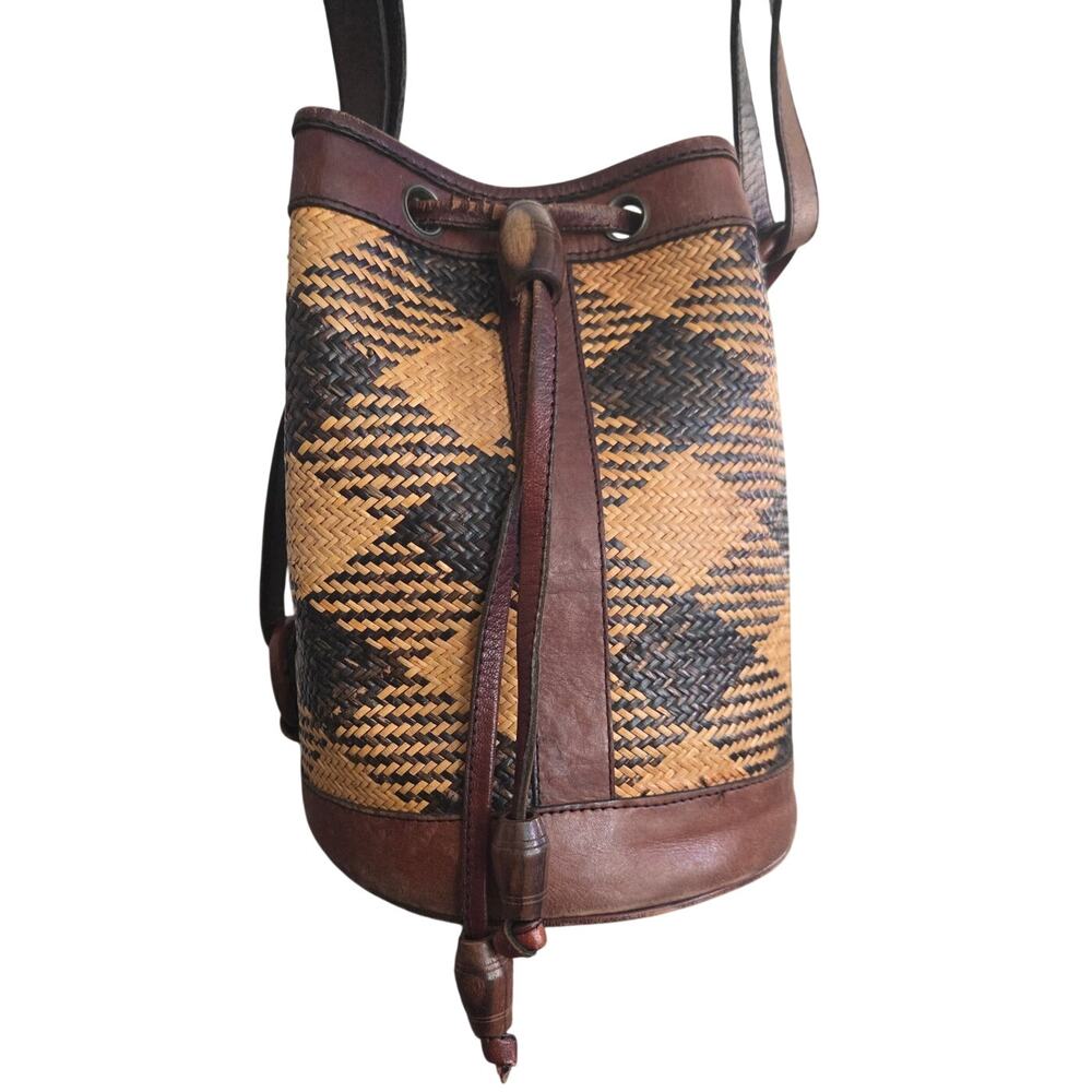 Vintage 90s Talbots Woven Rattan Brown Leather Drawstring Bucket Bag Cylinder